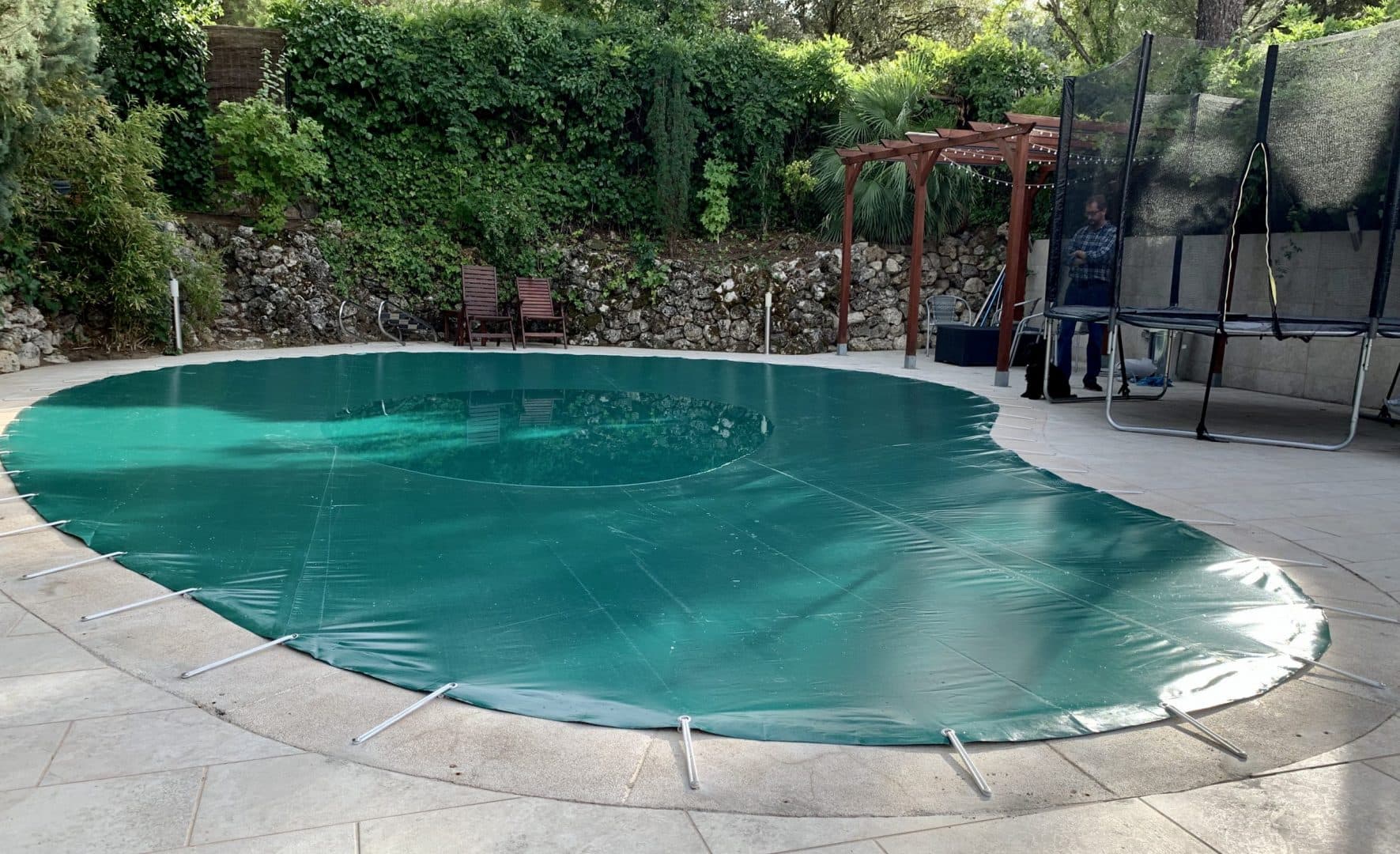 Winter pool cover green/beige view 2